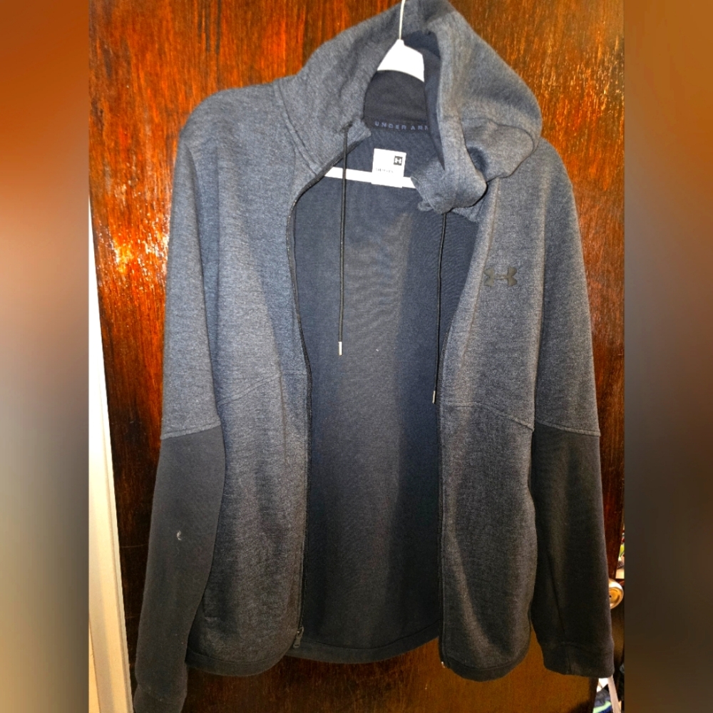 Men's Dark Gray Under Armour Sweatshirt - Small